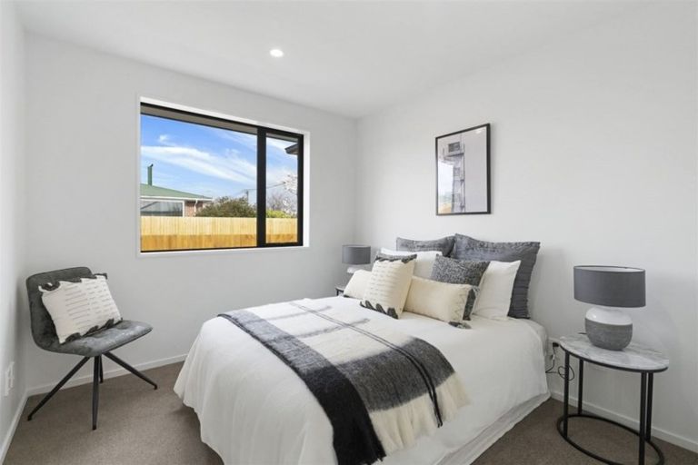Photo of property in 56a Sawyers Arms Road, Northcote, Christchurch, 8052