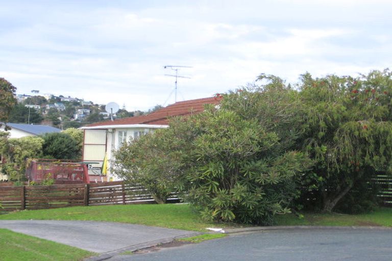 Photo of property in 19 Ngatira Place, Snells Beach, 0920