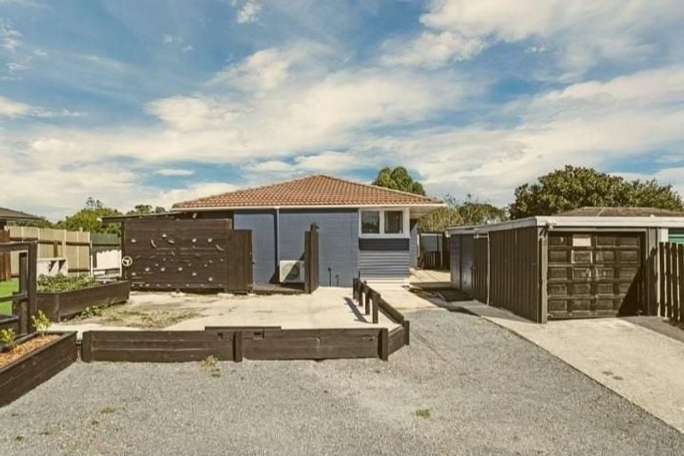 Photo of property in 9 Rata Street, Waiuku, 2123