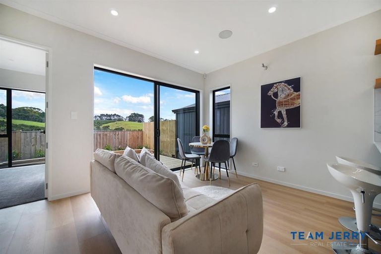 Photo of property in 71 Puwha Street, Massey, Auckland, 0614