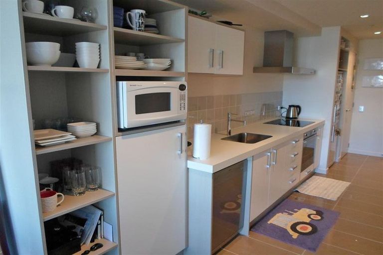 Photo of property in Monument Apartments, 7b/245 Wakefield Street, Te Aro, Wellington, 6011