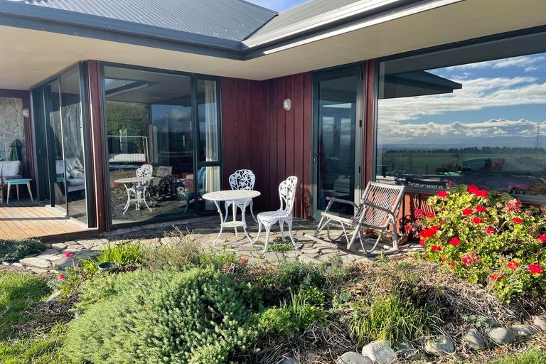 Photo of property in 986 Rolling Ridges Road, Levels Valley, Timaru, 7975