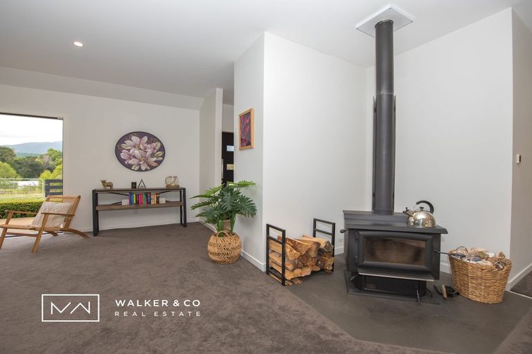 Photo of property in 47 Mount Marua Drive, Maymorn, Upper Hutt, 5018