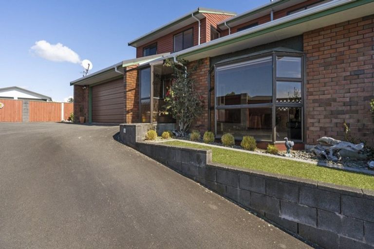 Photo of property in 142 Parklands Avenue, Bell Block, New Plymouth, 4312