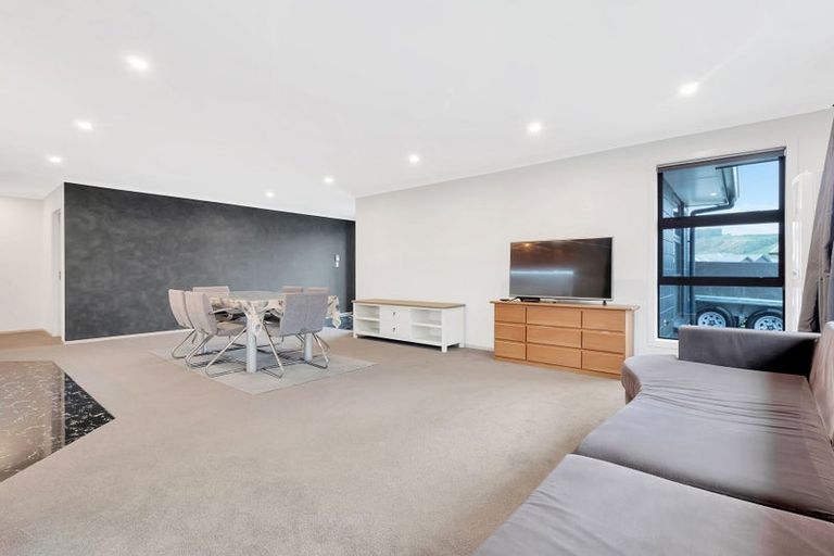 Photo of property in 45 Awataha Crescent, Pyes Pa, Tauranga, 3110