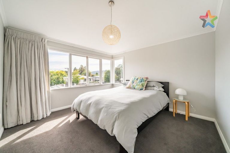 Photo of property in 15 Fairfield Avenue, Fairfield, Lower Hutt, 5011