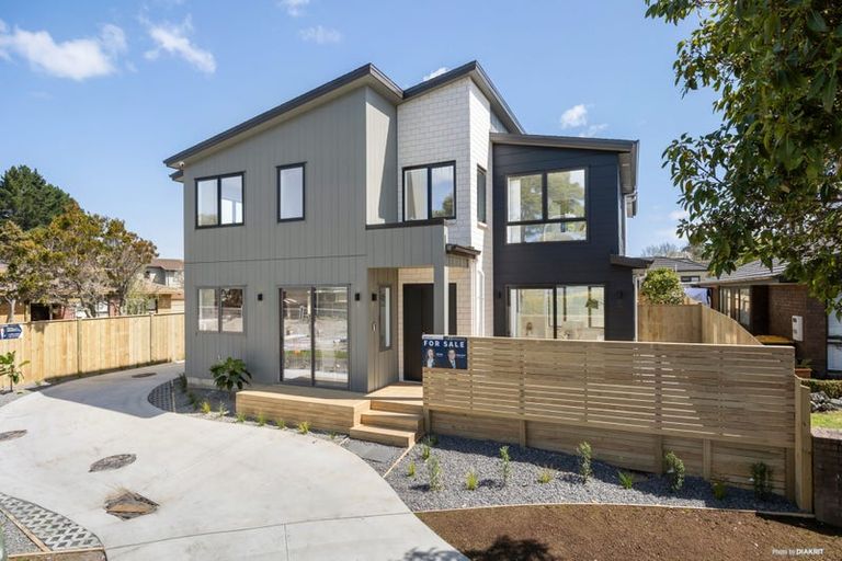 Photo of property in 11a Mimosa Place, Half Moon Bay, Auckland, 2012