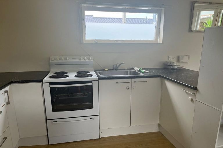 Photo of property in 30 Watea Road, Torbay, Auckland, 0630