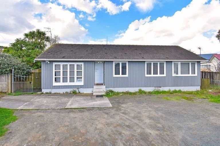 Photo of property in 8 Ruth Street, Manurewa, Auckland, 2102