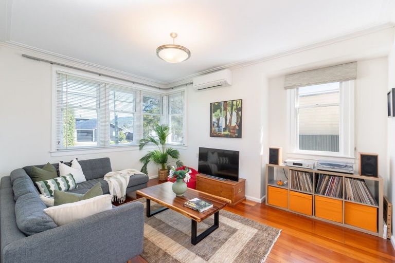 Photo of property in 60 Pine Avenue, Ebdentown, Upper Hutt, 5018