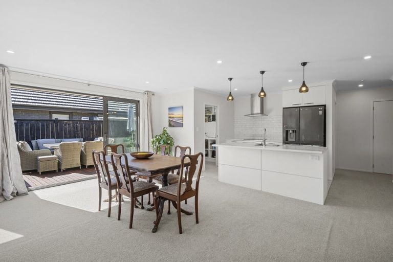 Photo of property in 19 Te Paea Avenue, Karaka, 2124