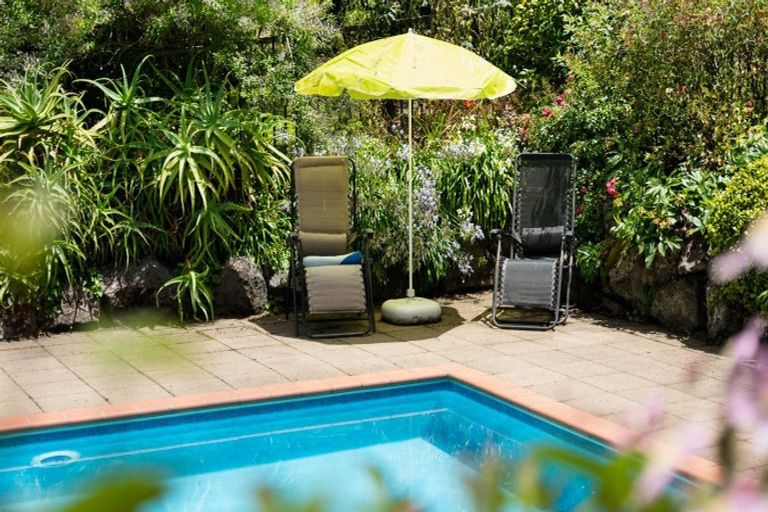 Photo of property in 23 Wharf Road, Clarks Beach, Pukekohe, 2679