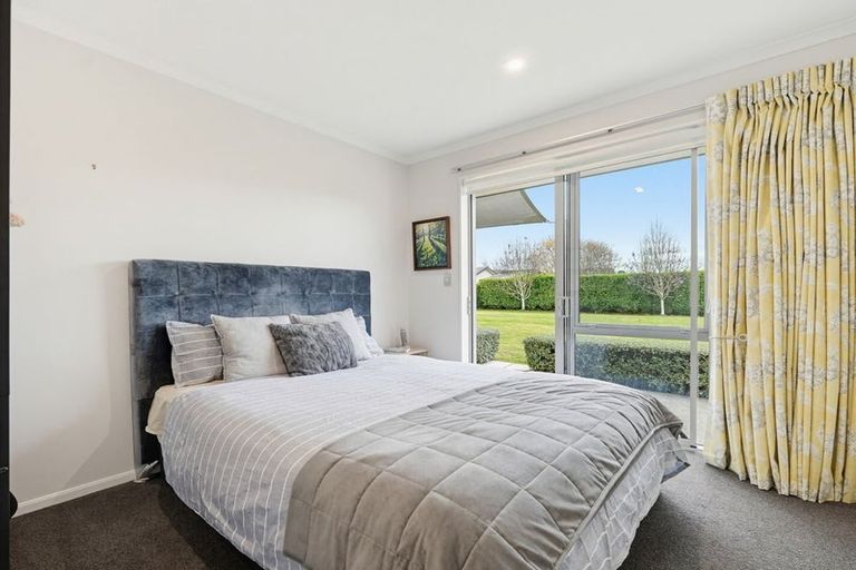 Photo of property in 35 Jacks Drive, West Melton, 7618
