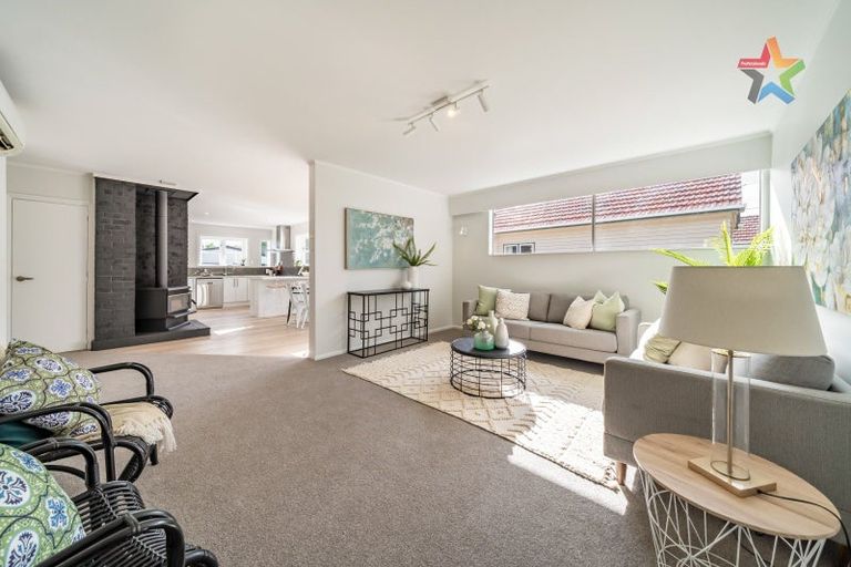 Photo of property in 19 Bell Road, Waiwhetu, Lower Hutt, 5010