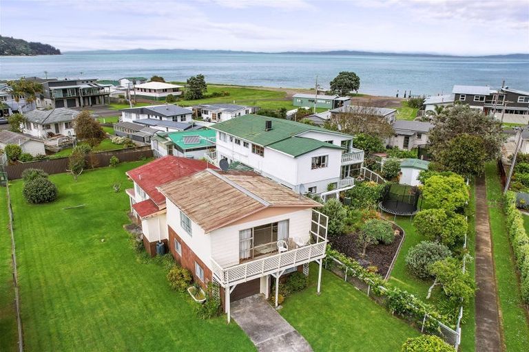 Photo of property in 17 West Crescent, Te Puru, Thames, 3575