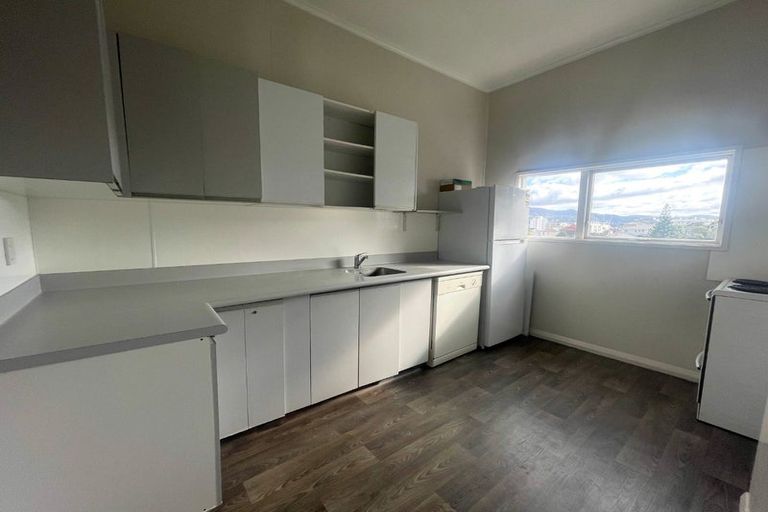 Photo of property in 61a Pirie Street, Mount Victoria, Wellington, 6011