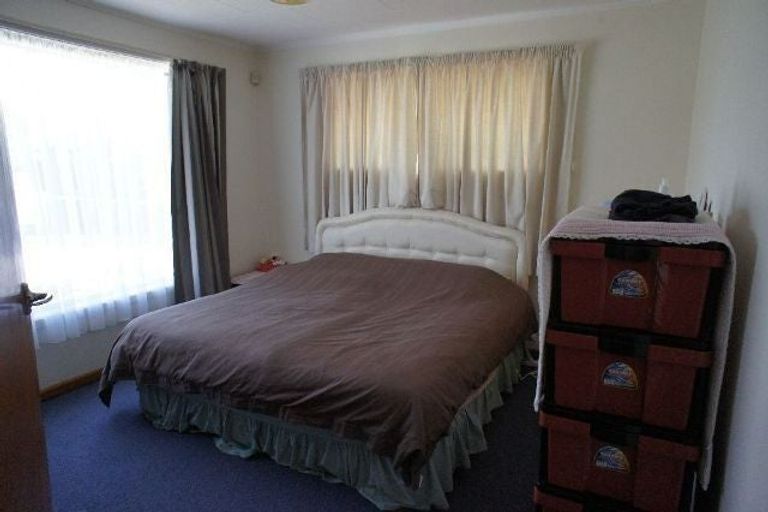 Photo of property in 12 Oakdale Street, Avonhead, Christchurch, 8042
