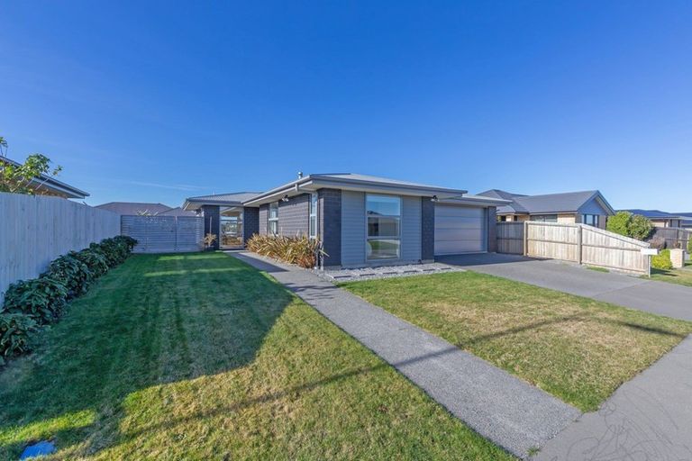 Photo of property in 10 Shale Court, Rolleston, 7614