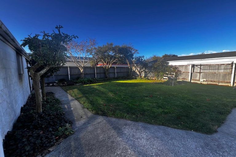 Photo of property in 35 Colesbury Street, Bishopdale, Christchurch, 8053