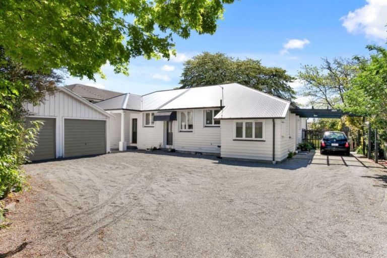 Photo of property in 2/93a Glandovey Road, Fendalton, Christchurch, 8052