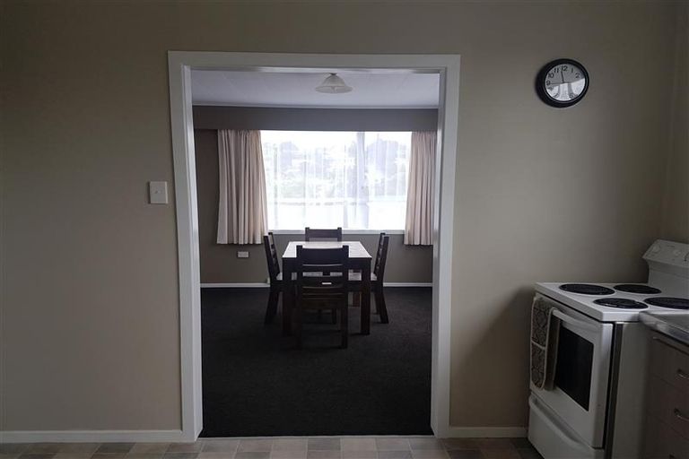 Photo of property in 2/323 Saint Aubyn Street, New Plymouth, 4310