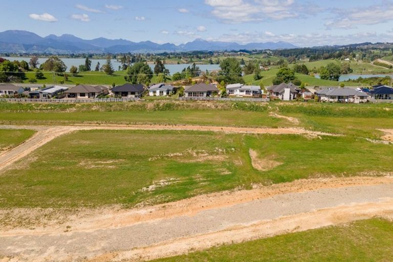 Photo of property in 2 Les Wakefield Road, Mapua, 7005