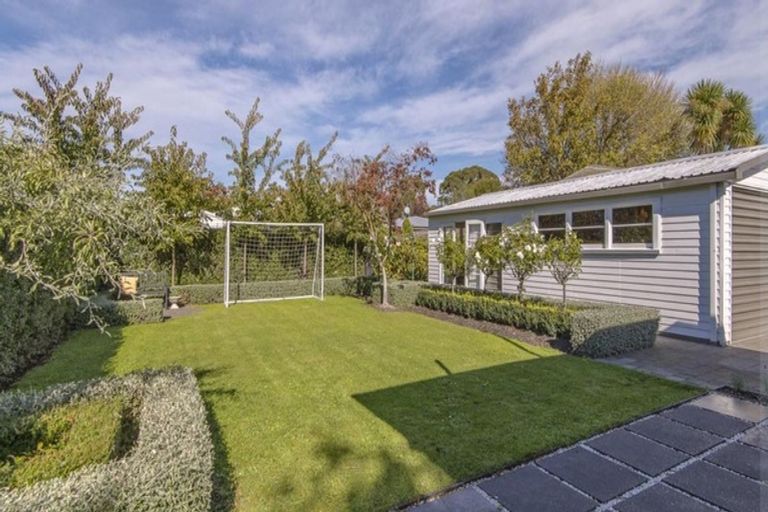 Photo of property in 14 Stenness Avenue, Somerfield, Christchurch, 8024