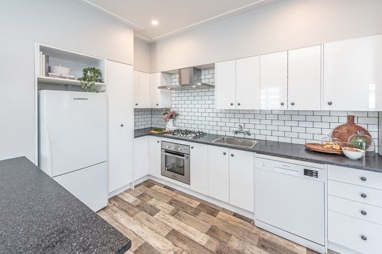 Photo of property in 4 Muir Street, Gonville, Whanganui, 4501