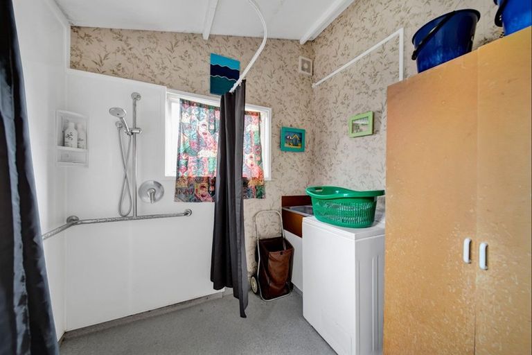 Photo of property in 57a Drake Street, Vogeltown, New Plymouth, 4310