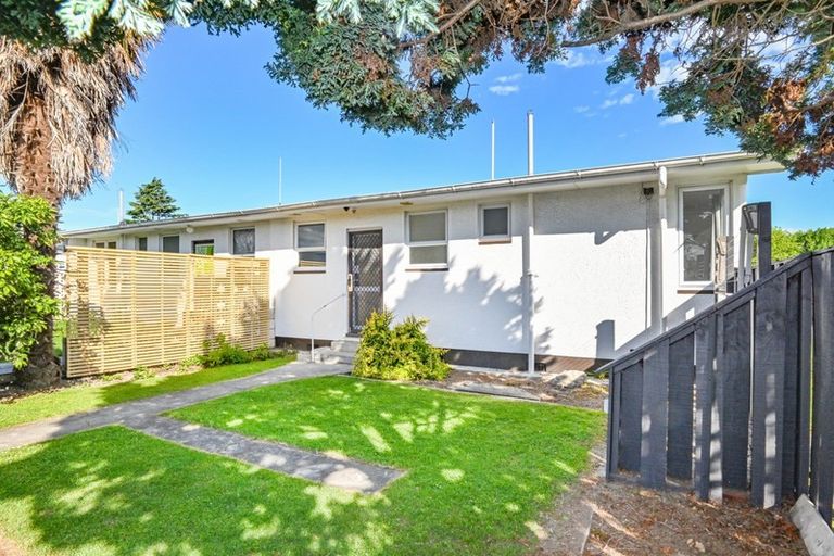 Photo of property in 1/407 Avenue Road West, Hastings, 4122