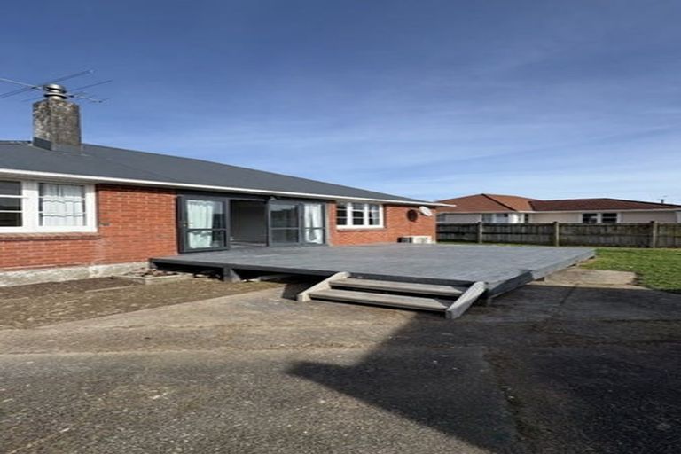 Photo of property in 5 Waldie Grove, Avalon, Lower Hutt, 5011