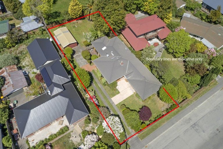 Photo of property in 22 Gleneagles Terrace, Ilam, Christchurch, 8053