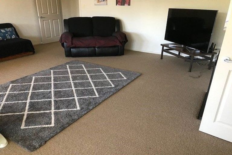 Photo of property in 69 Te Puia Drive, Aotea, Porirua, 5024