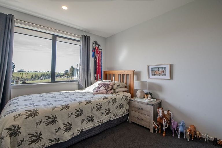 Photo of property in 64 Cameron Road, Hillend, Balclutha, 9272