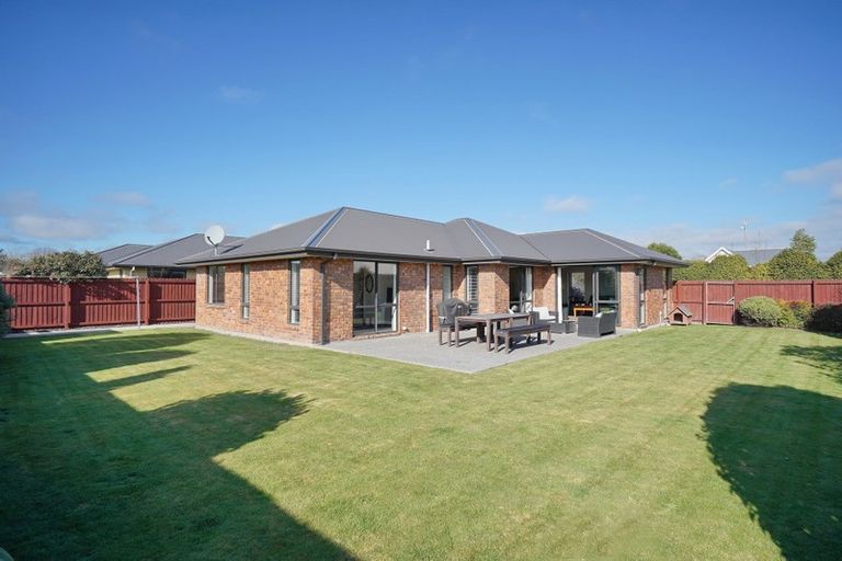 Photo of property in 45 Factory Road, Belfast, Christchurch, 8051