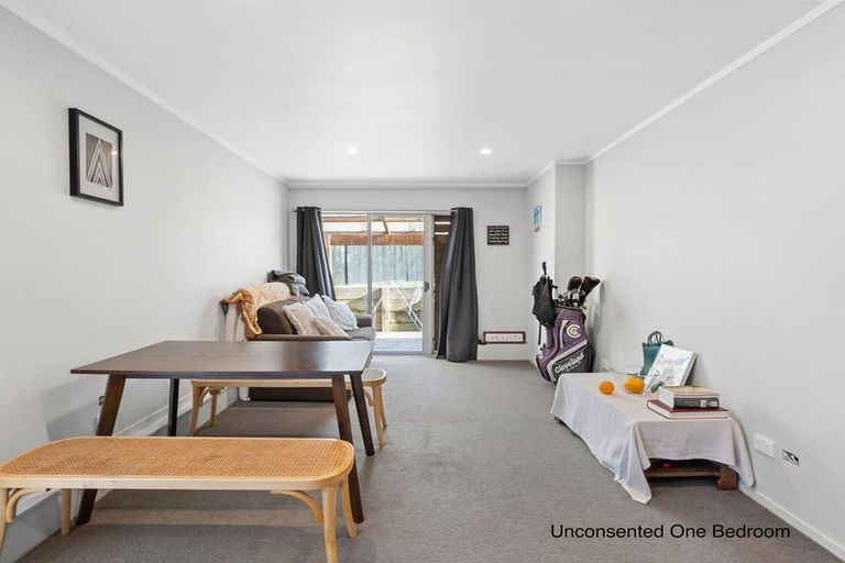 Photo of property in 56 Makora Road, Massey, Auckland, 0614