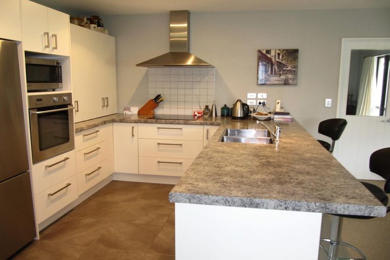 Photo of property in 6 Blarney Place, Casebrook, Christchurch, 8051