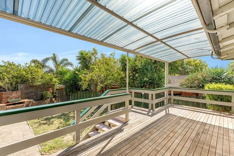Photo of property in 354 Royal Road, Massey, Auckland, 0614