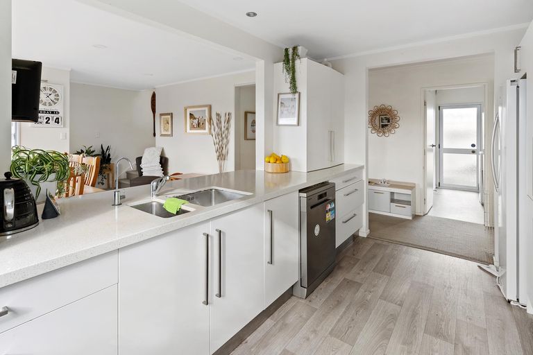 Photo of property in 24 Perindale Drive, Chartwell, Hamilton, 3210