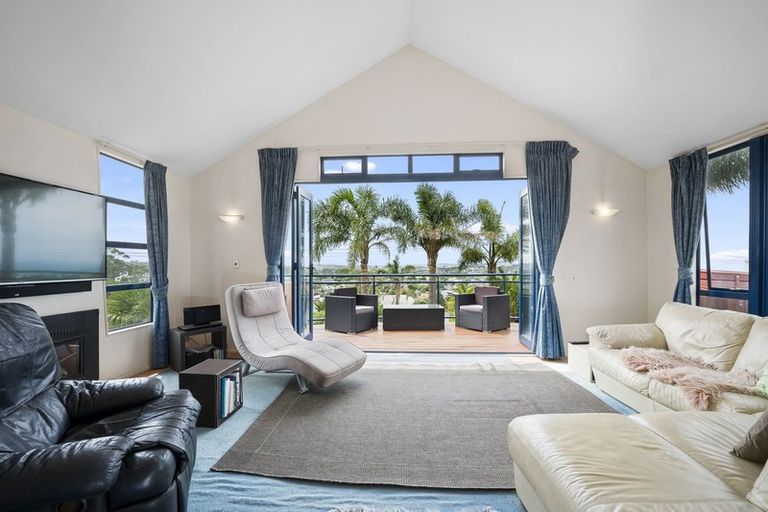 Photo of property in 6a Mizpah Road, Torbay, Auckland, 0630