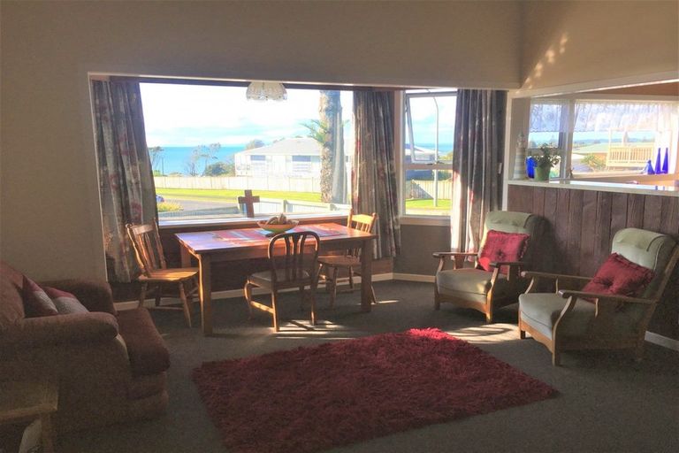 Photo of property in 17 Aubrey Street, Waitara, 4320