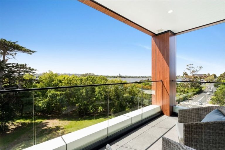 Photo of property in 402/28 Killarney Street, Takapuna, Auckland, 0622