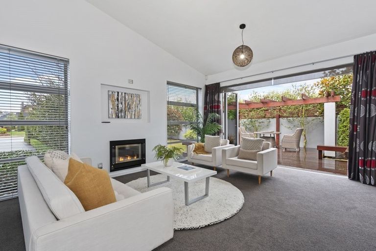 Photo of property in 52 Glen Oaks Drive, Northwood, Christchurch, 8051