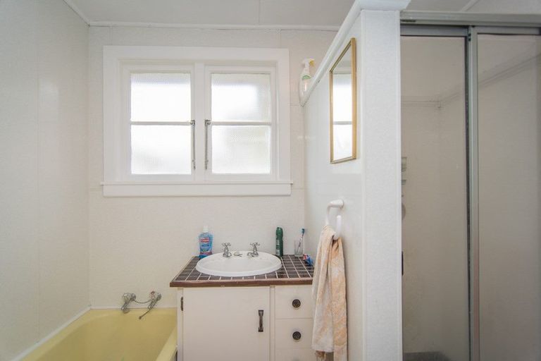 Photo of property in 17 Clifton Terrace, West End, Timaru, 7910