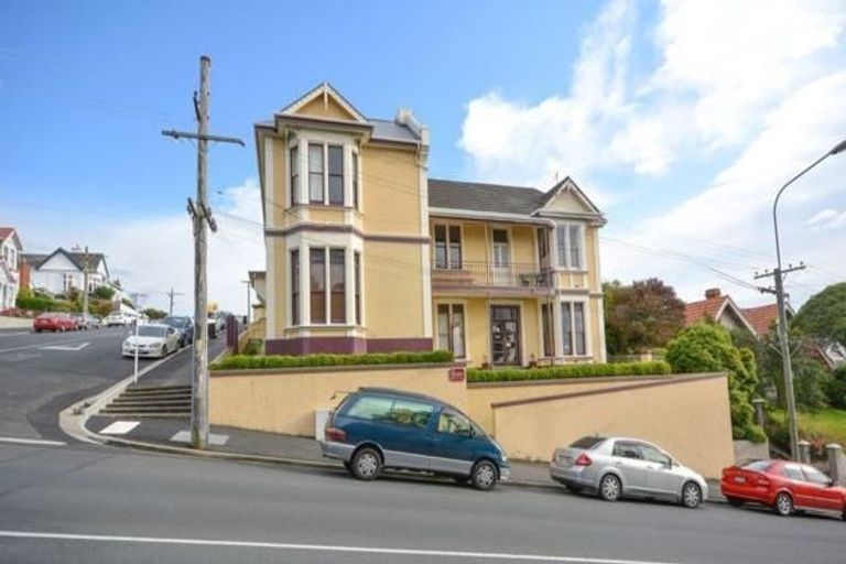 Photo of property in Grandview, 2 Grant Street, Dunedin Central, Dunedin, 9016