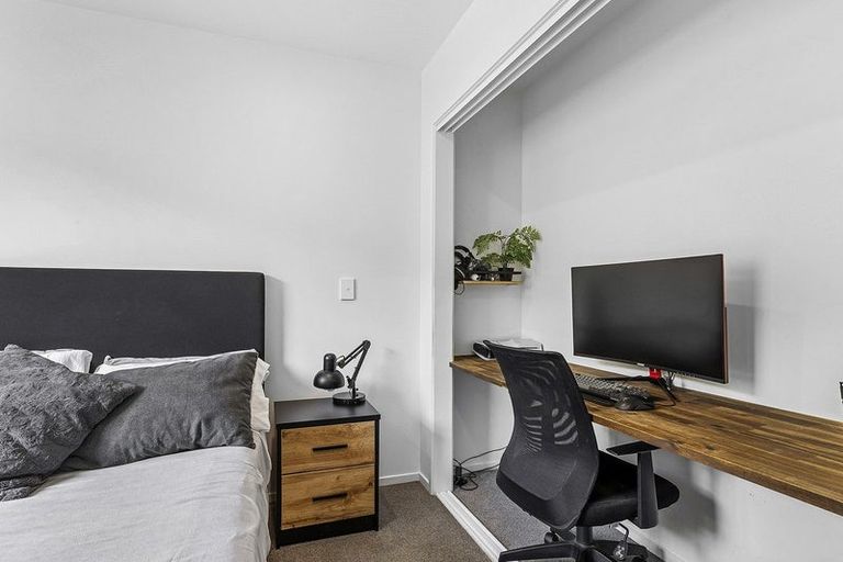 Photo of property in 43 Holystone Road, Whitby, Porirua, 5024