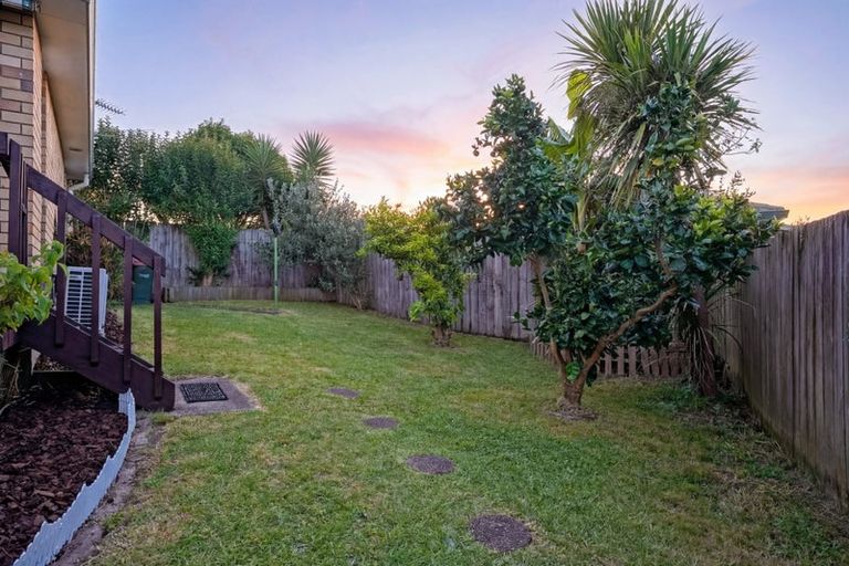 Photo of property in 9 Wattle Road, Sunnyvale, Auckland, 0612