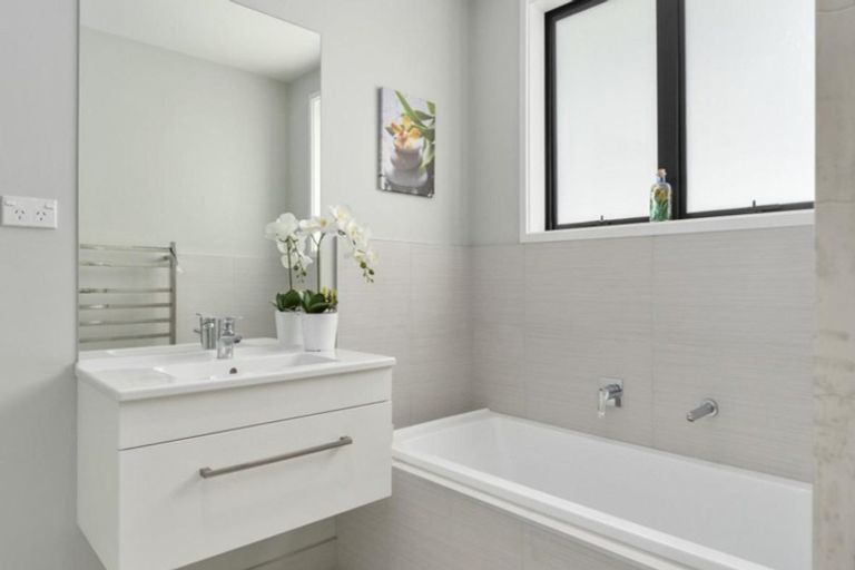 Photo of property in 18 Tuaia Street, Pyes Pa, Tauranga, 3112