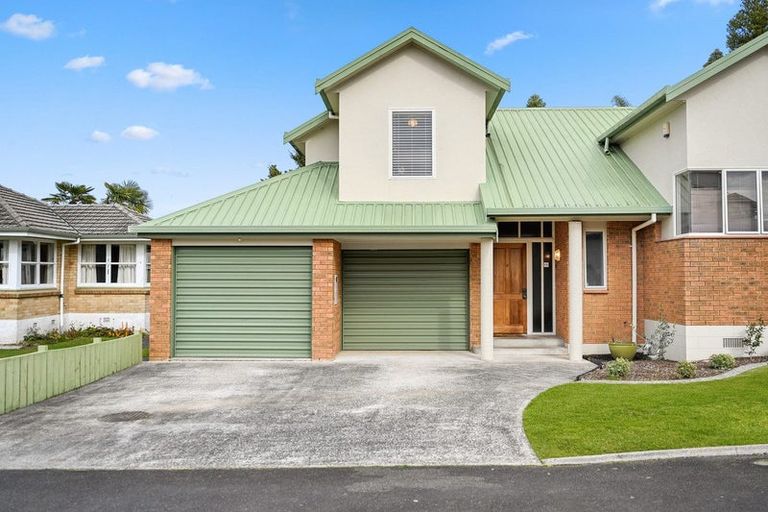 Photo of property in 9 Kelvin Place, Hamilton East, Hamilton, 3216