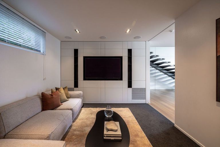 Photo of property in 363 Peninsula Road, Kelvin Heights, Queenstown, 9300